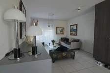 Appartement T4, 84m², terrasse 60m², garages