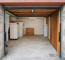 Charmante maison de village  T2 (50 m2) avec garage et cave.