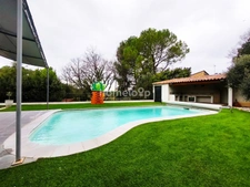 Maison 93 m2  avec piscine SANS VIS A VIS sur terrain 465 m2 - Carcès (83 Var)