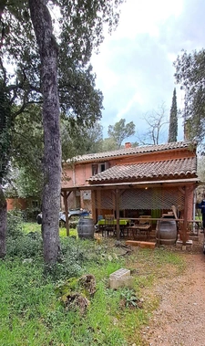 Deux maisons sur 3 hectares de nature 