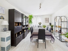 Grande maison avec piscine chauffée & studio – Parfaite pour famille !