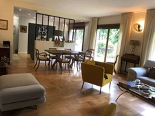 5 PCES 125m²-3 CHB-CAVE-PARKING- SANS VIS A VIS-GARE A PIED
