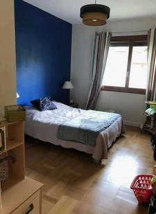 5 PCES 125m²-3 CHB-CAVE-PARKING- SANS VIS A VIS-GARE A PIED