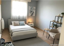 APPARTEMENT105m²-BALCON-BOX DOUBLE-CAVE-5mn à pied GARE-COMMERCES