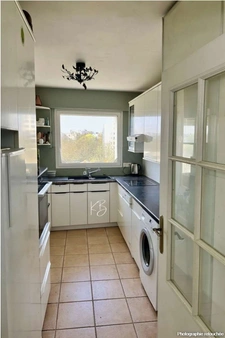 APPARTEMENT105m²-BALCON-BOX DOUBLE-CAVE-5mn à pied GARE-COMMERCES