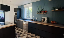 Maison lumineuse, 5 chambres avec piscine et vue sur la natu