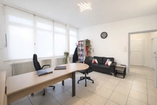 Local commercial avec appartement / bureau attenant   idéal 