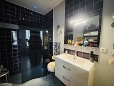 Charmante maison    95 m2 environ   4 chambres   Jardin 815 