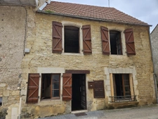 Maison de village en pierre 1
