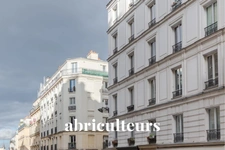 PARIS 18 EME / CLIGNANCOURT<span></span>APPARTEMENT<span></span>2 PIECES<span></span>1 CHAMBRE<span></span>50 m2<span></span>615.000€