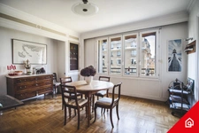 Appartement à vendre<span></span>5 pièces<span></span>2 à 3 chambres<span></span>103 m²<span></span>Paris 16 ème / Boulevard Murat<span></span>1 140 000 euros