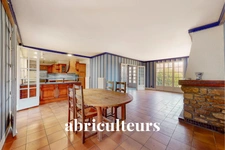 BOULANCOURT / PROCHE MALESHERBES<span></span>MAISON<span></span> 7 PIECES SUR SOUS SOL<span></span>5 CHAMBRES<span></span>190 M2<span></span>295.000 €