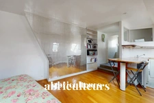 PARIS 10 / CANAL SAINT MARTIN - STUDIO - 1 PIÈCE - 32,6 M2 - 295.000 €