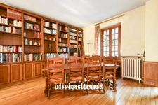 ORLEANS / PROCHE GARE<span></span>MAISON BOURGEOISE AVEC JARDIN<span></span>9 PIECES<span></span>7 CHAMBRES<span></span>205 m2<span></span>675.000 €