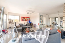 PROCHE TOURS<span></span>MAISON AVEC PISCINE<span></span>8 PIECES<span></span>4 CHAMBRES<span></span>205M²<span></span>750.000 €