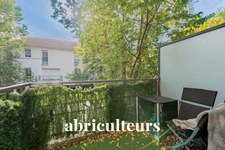 CHOISY LE ROI<span></span>APPARTEMENT AVEC BALCON ET PARKING BOX<span></span>3 PIECES<span></span>2 CHAMBRE<span></span>59M2<span></span>190.000€