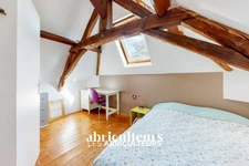 Belle demeure de caractère - 10 pièces - 280 m² - 888 000