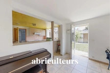 LAIGNEVILLE<span></span>MAISON RÉNOVÉE AVEC JARDIN ET DEPENDANCES<span></span>6 PIÈCES<span></span>5 CHAMBRES<span></span>100M2<span></span>281.000€