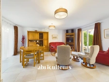 SAINT-CLEMENT / SENS<span></span>MAISON<span></span>3 PIECES<span></span>2 CHAMBRES<span></span>101 M2<span></span>234.500 €