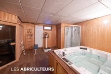 Villa  10 pièces  6 chambres  300 m² - Sèvres