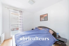 CHOISY LE ROI<span></span>APPARTEMENT AVEC BALCON ET PARKING BOX<span></span>3 PIECES<span></span>2 CHAMBRE<span></span>59M2<span></span>190.000€