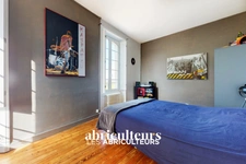 Belle demeure de caractère - 10 pièces - 280 m² - 888 000