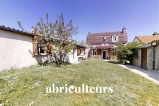 LAIGNEVILLE<span></span>MAISON RÉNOVÉE AVEC JARDIN ET DEPENDANCES<span></span>6 PIÈCES<span></span>5 CHAMBRES<span></span>100M2<span></span>281.000€