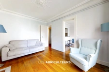 Appartement<span></span>2/3 pièces<span></span>61 m²<span></span>Paris 6