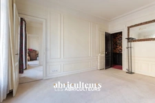 PARIS 15 - PLACE DE BRETEUIL - 5  PIECES - 146 m²