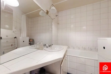 Appartement<span></span>3 pièces<span></span>2 chambres<span></span>70 m²<span></span>Paris 1