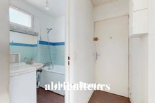 PARIS 15 / SAINT LAMBERT CONVENTION<span></span>STUDIO AVEC BALCON<span></span>1 PIECE<span></span>24 M2<span></span>290.000 €