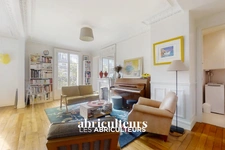 Appartement 4 pièces - 2 chambres - 69 m² - Paris 18