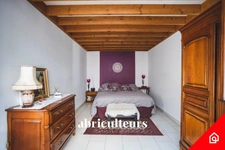 À Courbevoie, immense maison en vente 1200000