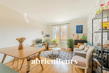 LE RAINCY / QUARTIER MAIRIE<span></span>APPARTEMENT AVEC BALCON<span></span>3 PIECES<span></span>2 CHAMBRES<span></span>60 M²<span></span>275.000 €