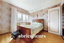 THIMORY<span></span>MAISON / APPARTEMENTS<span></span>8 PIÈCES <span></span>5 CHAMBRES<span></span>164 M2<span></span>132.500 €