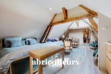 VILLEMOUTIERS / PROCHE MONTARGIS<span></span>MAISON LONGERE RENOVEE<span></span>8 PIECES<span></span>5 CHAMBRES<span></span>360 M2<span></span>375.000 €