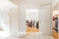 CHOISY LE ROI<span></span>APPARTEMENT AVEC BALCON ET PARKING BOX<span></span>3 PIECES<span></span>2 CHAMBRE<span></span>59M2<span></span>190.000€