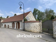 SACLAS / ETAMPES<span></span>MAISON AVEC ACCES RIVIERE ET STUDIO INDÉPENDANT<span></span>6 PIECES<span></span>5 CHAMBRES<span></span>200 M2<span></span>368.000 €