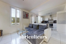 LAIGNEVILLE<span></span>MAISON RÉNOVÉE AVEC JARDIN ET DEPENDANCES<span></span>6 PIÈCES<span></span>5 CHAMBRES<span></span>100M2<span></span>281.000€