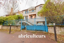 ANTONY / QUARTIER LA FONTAINE, PARC DE SCEAUX, CROIX DE BERNY<span></span>MAISON AVEC TERRAIN DE 491 M2 <span></span>8 PIECES<span></span>6 CHAMBRES<span></span>150 M2<span></span>816.000€