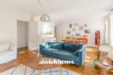 PARIS 10 - APPARTEMENT - 2 PIÈCES - 1 CHAMBRE -  59,03 M² -  600 000 €