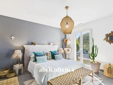 Superbe Villa Familiale de Plain-Pied<span></span>5 Pièces<span></span>139 m²<span></span>Piscine Chauffée -Terrain 1083 m²