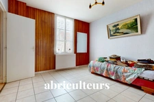 THIMORY<span></span>MAISON / APPARTEMENTS<span></span>8 PIÈCES <span></span>5 CHAMBRES<span></span>164 M2<span></span>132.500 €