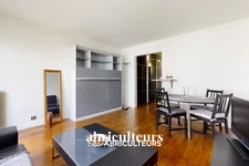 Studio - 32 m² avec balcon - Paris 15