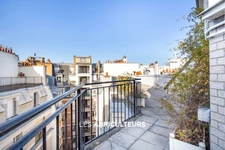 PARIS 16 / AUTEUIL - DUPLEX AVEC BALCON - 8 PIECES - 5 CHAMBRES - 1 BUREAU - 171 m2 - 1.890.000