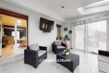 MAREAU AUX BOIS<span></span>MAISON INDIVIDUELLE RECENTE AVEC PISCINE<span></span>6 PIECES<span></span>3/5 CHAMBRES<span></span>190 M²<span></span>270.000 €