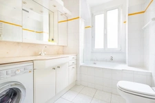 PARIS 16 / AUTEUIL - DUPLEX AVEC BALCON - 8 PIECES - 5 CHAMBRES - 1 BUREAU - 171 m2 - 1.890.000