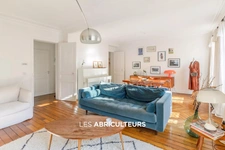 PARIS 10<span></span>APPARTEMENT<span></span>2 PIÈCES<span></span>1 CHAMBRE<span></span> 59,03 M²<span></span> 600 000 €