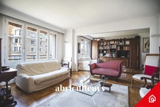 Appartement à vendre - 5 pièces - 2 à 3 chambres - 103 m² - Paris 16 ème / Boulevard Murat - 1 140 000 euros