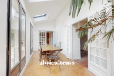 PROCHE COULOMMIERS - MAISON - 9 PIECES - 4 CHAMBRES - 250m2 - 445 000 €